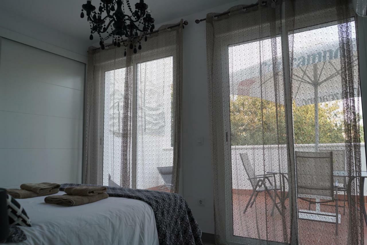 Atico Con Terraza En Alameda De Hercules เซบีญา ภายนอก รูปภาพ